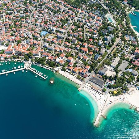 Apartments By The Sea Selce, Crikvenica - 15063 Bagian luar foto