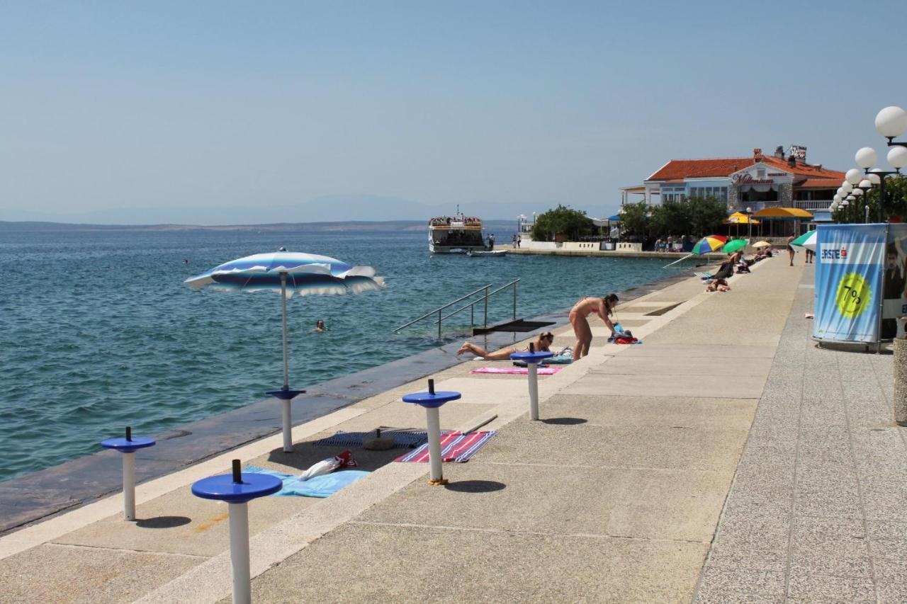 Apartments By The Sea Selce, Crikvenica - 15063 Bagian luar foto