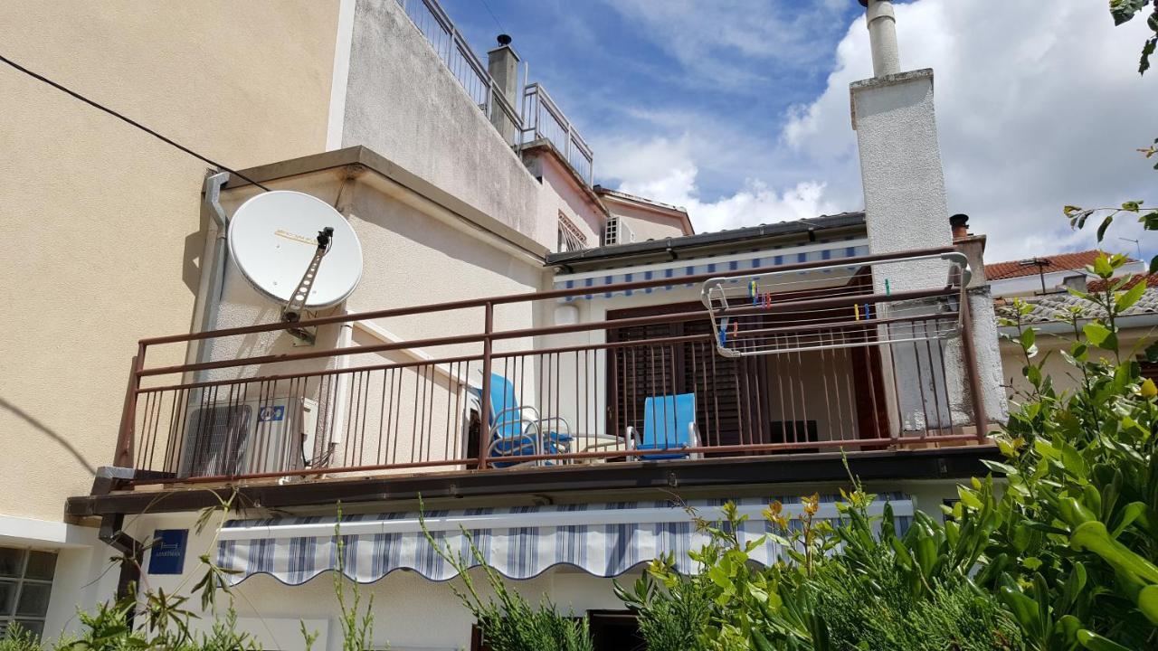 Apartments By The Sea Selce, Crikvenica - 15063 Bagian luar foto